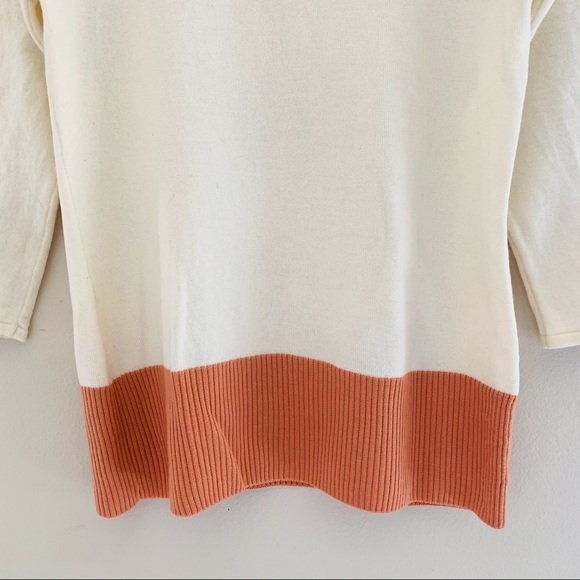 ST. JOHN // Mock Neck Color Block Wool Sweater - Picture 3 of 9